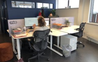 Kantoor Deskdividers Achterhoek Performance Center PR-Runner geluiddempend