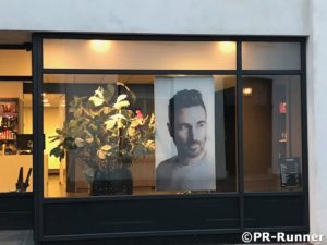 Wisseldoek PR-Runner in frame fotopaneel Salon Juppijn