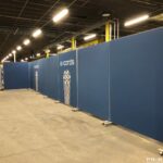 Productiehal schermen eigen huisstijl mobiele wanden PR-Runner